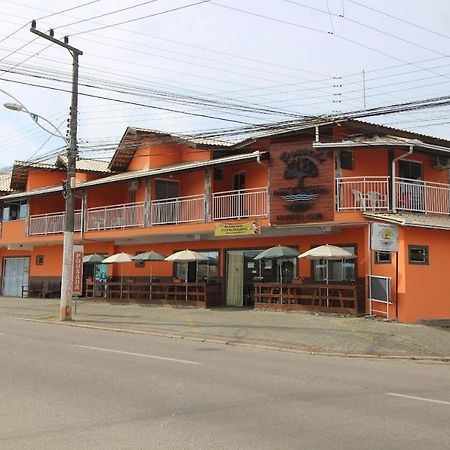 Pousada Praia Da Fortaleza 450 Metros Do Parque Beto Carrero Com Cafe Da Manha Пенья Экстерьер фото
