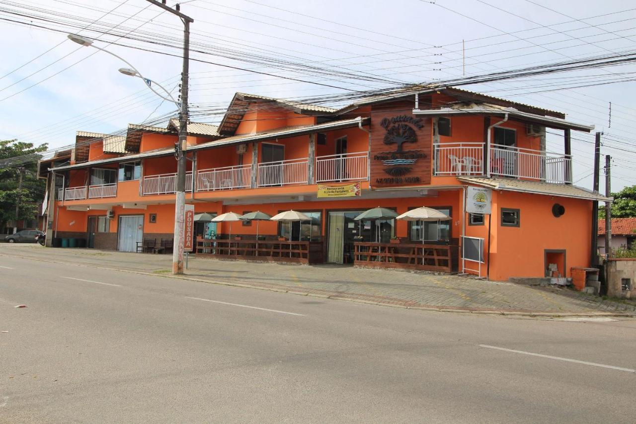 Pousada Praia Da Fortaleza 450 Metros Do Parque Beto Carrero Com Cafe Da Manha Пенья Экстерьер фото